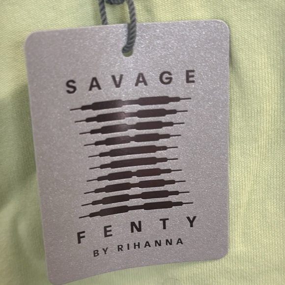 Fenty Savage X Lime Green Yellow Crop Top Tee Rihanna size Large New With Tags - Picture 5 of 10